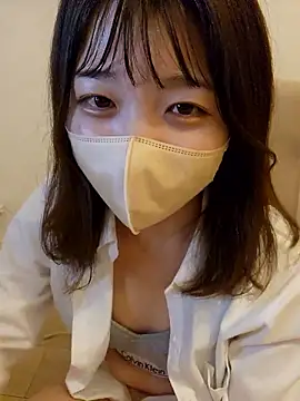 Sakura-japanese- online show from October 14, 2025, 4:41 pm