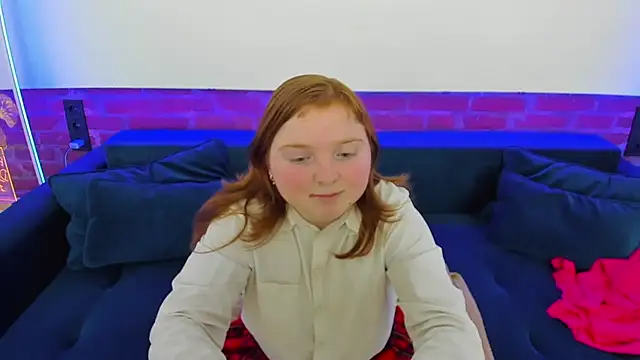 KattyRose8 online show from November 28, 2025, 11:24 am