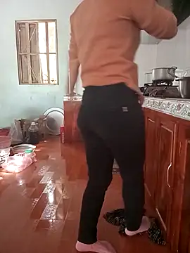 Sweet-Berry89 online show from October 22, 2025, 5:52 am