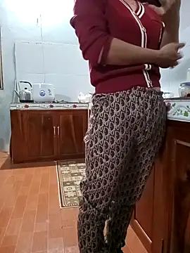 Sweet-Berry89 online show from October 25, 2025, 11:51 am