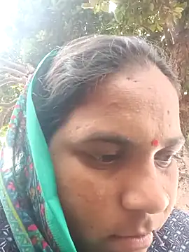 Snapshot of Radha_hotx chatting on October 26, 2025, 7:47 am Radha hotx online show from October 26, 2025, 7:47 am