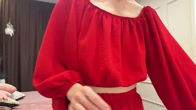 daniellia  online show from October 25, 2025, 9:28 am