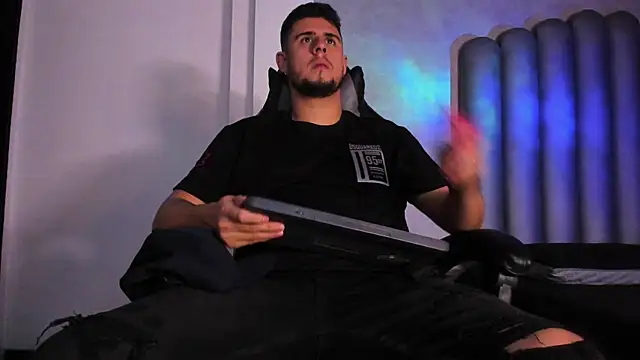 ryan evanss online show from September 21, 2025, 4:58 am