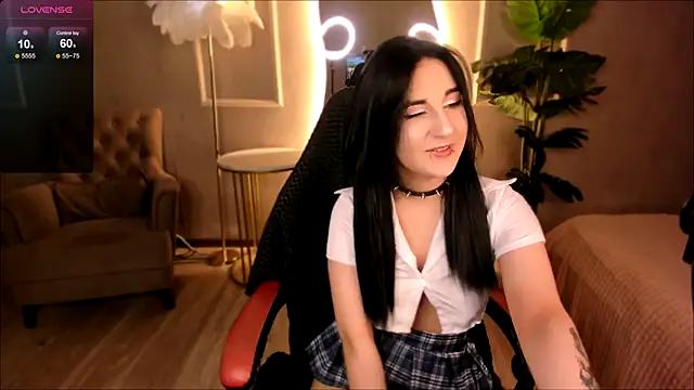 Lii Rose online show from October 13, 2025, 8:42 pm