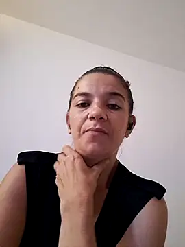 alinaalinutzq online show from September 10, 2025, 2:28 pm