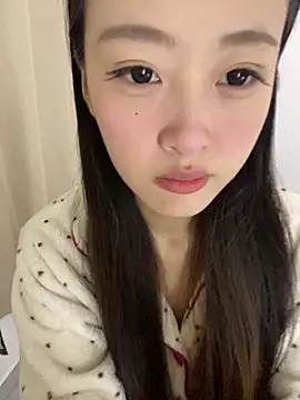 Snapshot of MengMeng0515 chatting on May 2, 2026, 11:04 am MengMeng0515 online show from May 2, 2026, 11:04 am