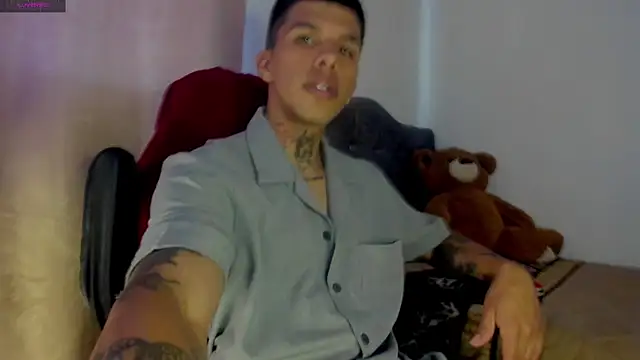 Snapshot of Savajelust chatting on November 25, 2025, 4:18 pm Savajelust online show from November 25, 2025, 4:18 pm