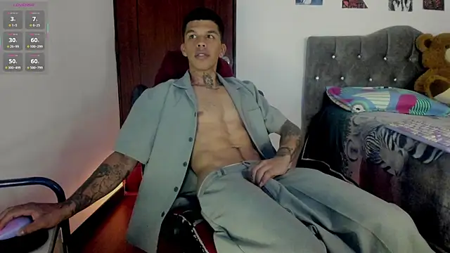 Snapshot of Savajelust chatting on December 15, 2025, 11:25 am Savajelust online show from December 15, 2025, 11:25 am