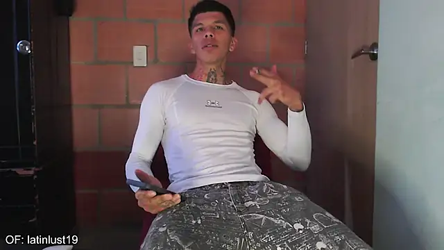 Snapshot of Savajelust chatting on February 20, 2026, 1:55 pm Savajelust online show from February 20, 2026, 1:55 pm