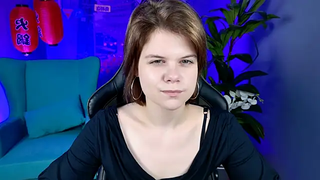 EllieMurler online show from November 19, 2025, 9:09 am