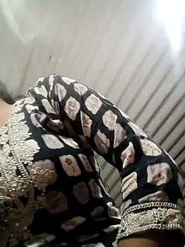 Hot siiii online show from October 4, 2025, 2:04 pm