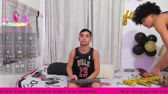 Snapshot of Violet_Dream2 chatting on October 27, 2025, 11:41 pm Violet Dream2 online show from October 27, 2025, 11:41 pm