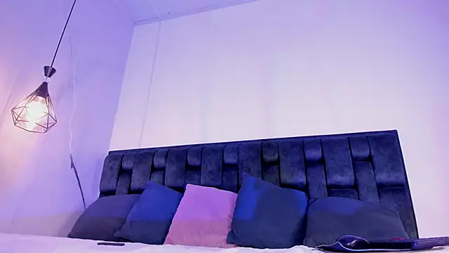 Bellarohs online show from April 14, 2026, 8:37 pm