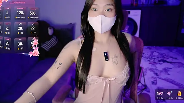 Snapshot of Phuong_Bee chatting on May 28, 2026, 2:36 pm Phuong Bee online show from May 28, 2026, 2:36 pm