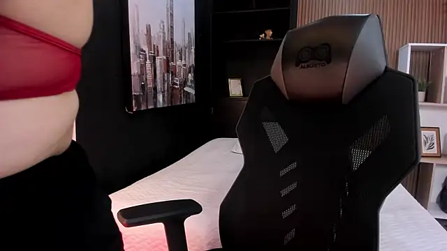 sunnypaytton online show from April 8, 2026, 12:27 pm