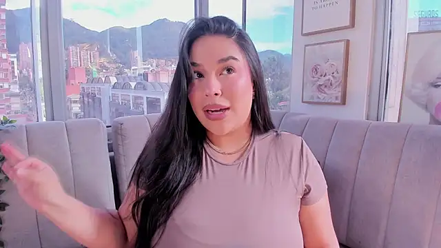 Zoey thompson online show from September 19, 2025, 7:36 pm