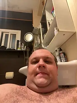 ArturoElPeque online show from October 19, 2025, 7:47 pm