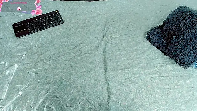 baby rous online show from October 4, 2025, 12:14 pm