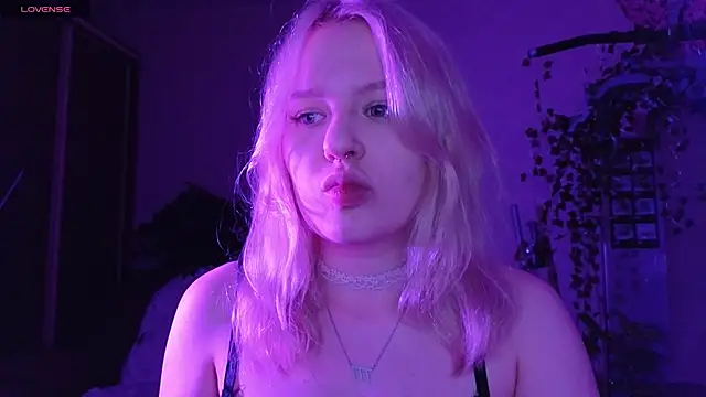 Mila Lioness online show from September 15, 2025, 2:22 am