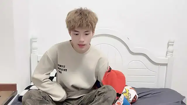 linger2563 online show from October 30, 2025, 2:07 pm