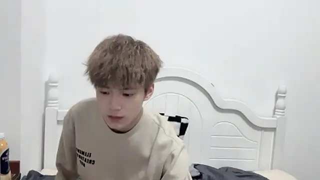 linger2563 online show from November 3, 2025, 5:03 pm