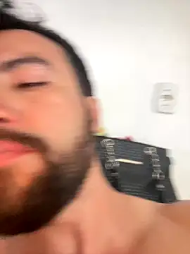 Wellington0490 online show from November 10, 2025, 5:01 pm