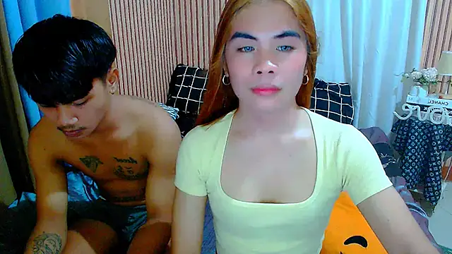 mikhaylahanderson online show from October 1, 2025, 5:02 am