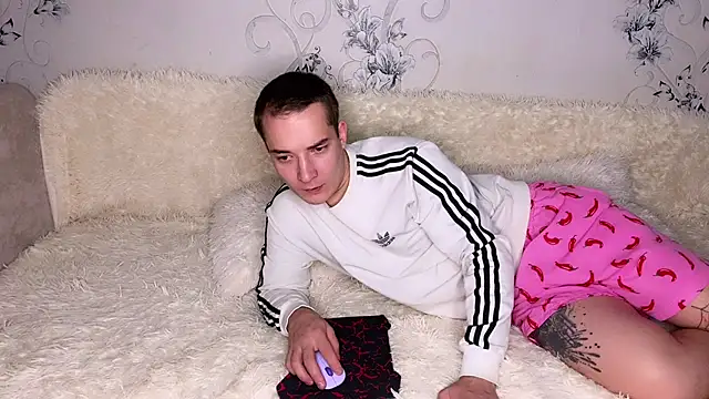 Snapshot of LustRaiderz1 chatting on November 1, 2025, 3:25 pm LustRaiderz1 online show from November 1, 2025, 3:25 pm