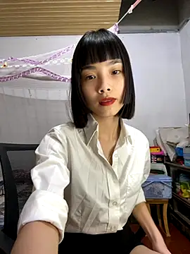 andymi1 online show from October 7, 2025, 3:36 am