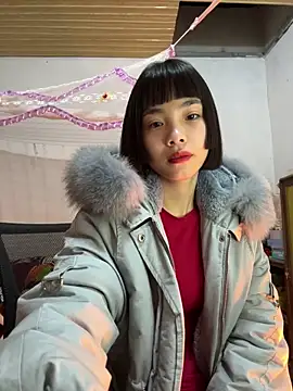 andymi1 online show from December 16, 2025, 2:27 am