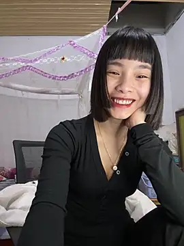 Snapshot of andymi1 chatting on April 25, 2026, 2:03 am andymi1 online show from April 25, 2026, 2:03 am