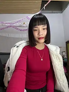Snapshot of andymi1 chatting on May 4, 2026, 2:29 am andymi1 online show from May 4, 2026, 2:29 am
