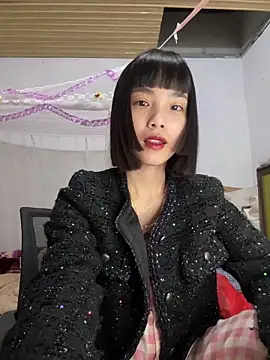 Snapshot of andymi1 chatting on May 6, 2026, 1:36 am andymi1 online show from May 6, 2026, 1:36 am