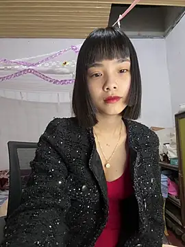 Snapshot of andymi1 chatting on May 10, 2026, 2:28 am andymi1 online show from May 10, 2026, 2:28 am