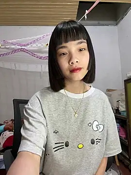 Snapshot of andymi1 chatting on May 14, 2026, 1:45 am andymi1 online show from May 14, 2026, 1:45 am
