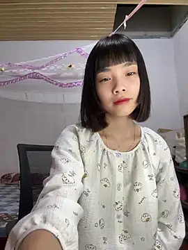 Snapshot of andymi1 chatting on May 21, 2026, 2:29 am andymi1 online show from May 21, 2026, 2:29 am