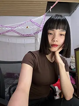Snapshot of andymi1 chatting on May 24, 2026, 2:05 am andymi1 online show from May 24, 2026, 2:05 am