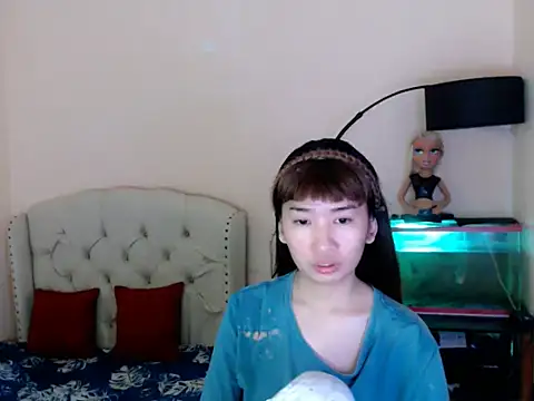 ShantalFoxxy  online show from April 13, 2026, 1:11 am