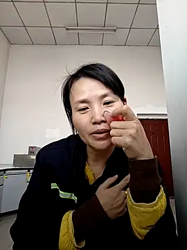 Snapshot of Haili-1 chatting on October 28, 2025, 2:48 am Haili-1 online show from October 28, 2025, 2:48 am