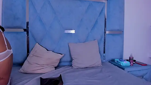 DaylesAndHarry online show from October 7, 2025, 1:08 pm