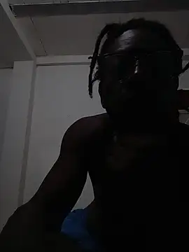 Blackpanther0115 online show from November 24, 2025, 10:37 am