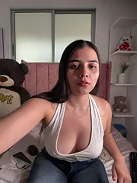 Snapshot of salomecute21 chatting on June 10, 2026, 11:31 am salomecute21 online show from June 10, 2026, 11:31 am