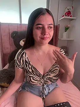 salomecute21 online show from June 19, 2026, 12:09 pm
