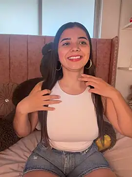 salomecute21 online show from July 8, 2026, 11:48 am