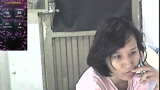 Natzu Choi online show from October 7, 2025, 10:29 pm