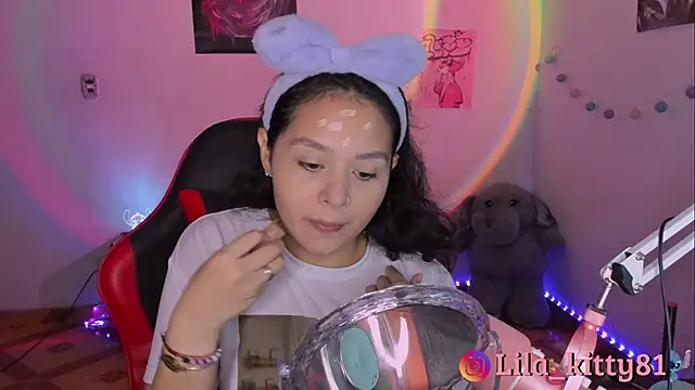 Snapshot of lila_kitty81 chatting on September 23, 2025, 8:56 pm lila kitty81 online show from September 23, 2025, 8:56 pm