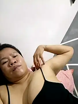 AsianbouncieGIRL online show from May 25, 2026, 4:51 am