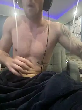 Sexaddict05 online show from May 25, 2026, 9:21 pm