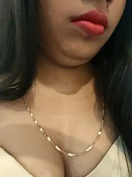 Maahhii 2 online show from November 12, 2025, 5:46 pm