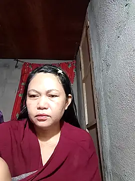 Snapshot of Everleigh_mom chatting on October 5, 2025, 8:29 pm Everleigh mom online show from October 5, 2025, 8:29 pm